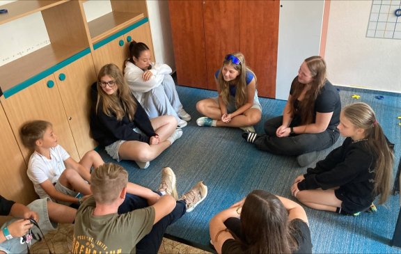 První zasedání školního parlamentu