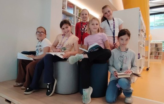3. B v knihovně