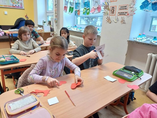 sv. Valentýn v 1. B