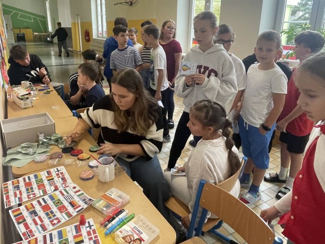 Evropský den jazyků na FZŠ Holečkova: Cestování Evropou bez pasu