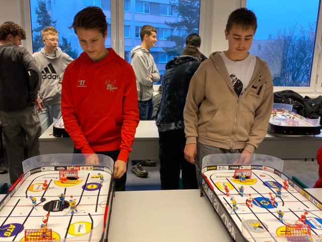 Finále ve stolním hokeji