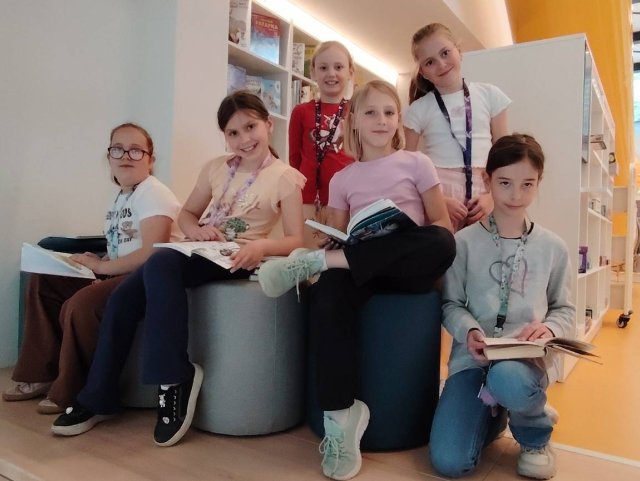 3. B v knihovně
